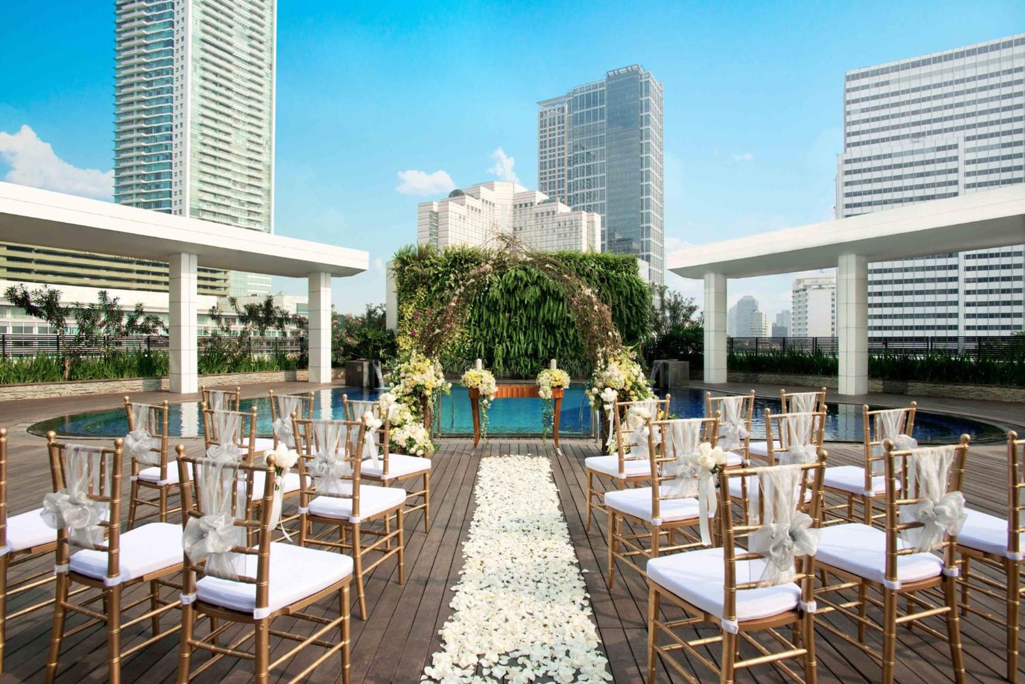 Mandarin Oriental, Hotel